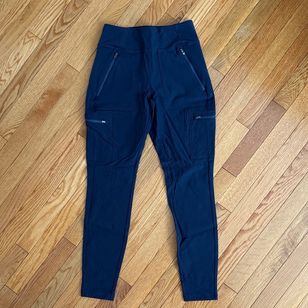 Athleta Navy High-Waisted Leggings with Zipper Pockets